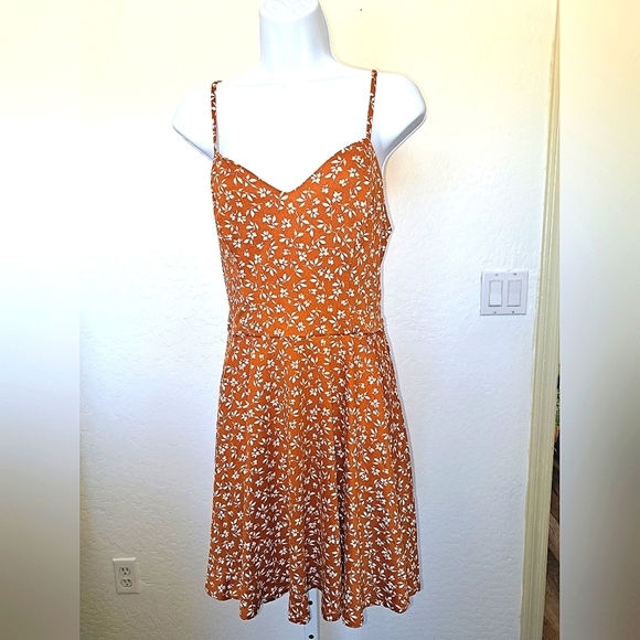 The General Good Floral Orange Dress Crisscross Strappy Size Large NWOT - Picture 6 of 16